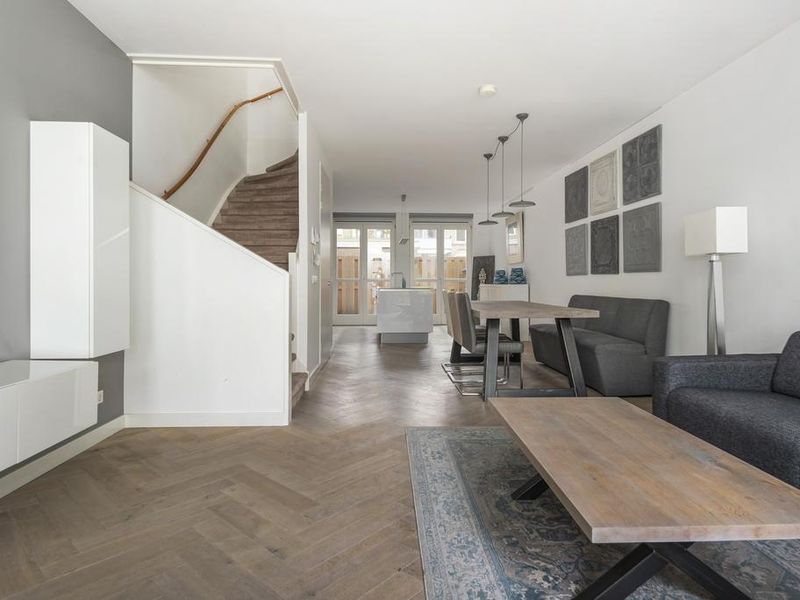 Sumatrastraat 194E, 'S-GRAVENHAGE