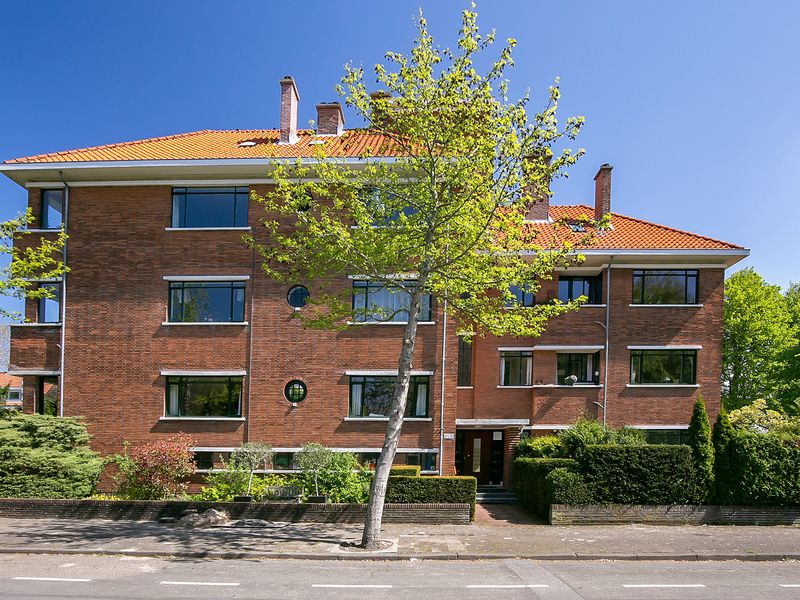 Van Hogenhoucklaan 50, 'S-GRAVENHAGE