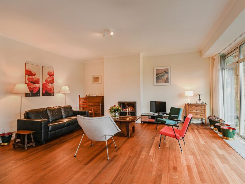 Cees Laseurlaan 75, 'S-GRAVENHAGE