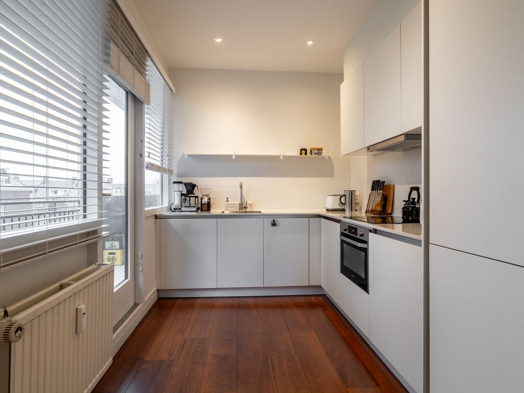 Koningin Sophiestraat 112, 'S-GRAVENHAGE