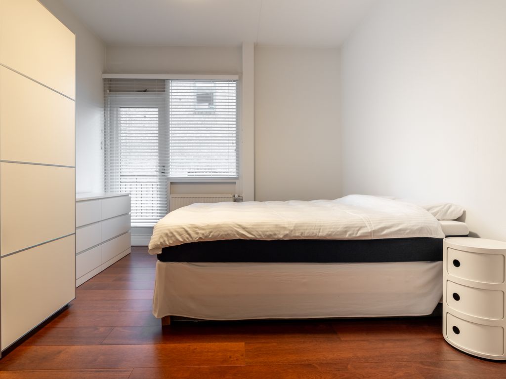 Koningin Sophiestraat 112, 'S-GRAVENHAGE