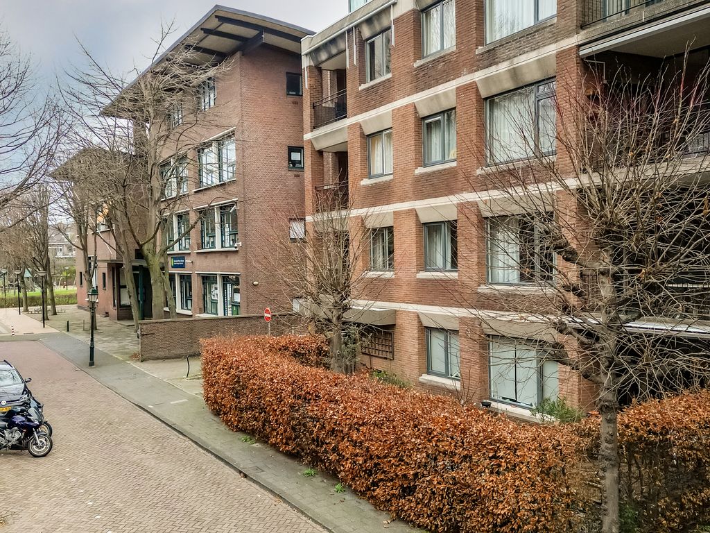 Koningin Sophiestraat 112, 'S-GRAVENHAGE