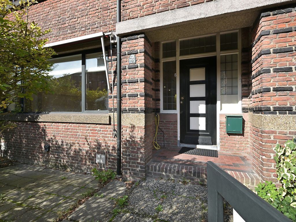 Kapelweg 5, 'S-GRAVENHAGE