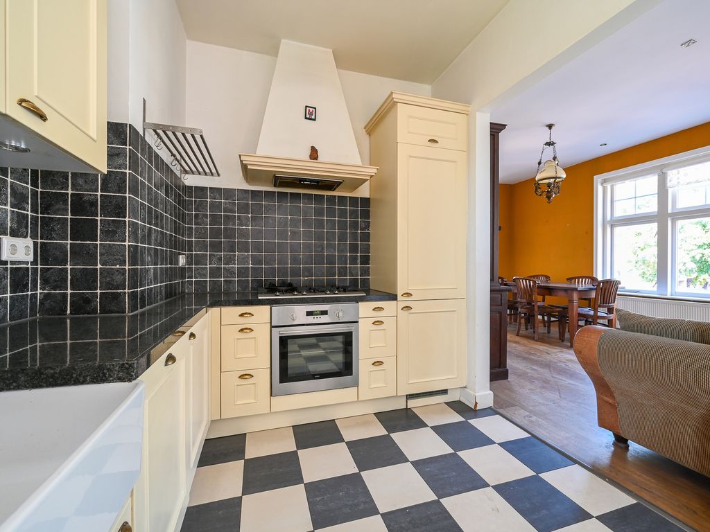 Fahrenheitstraat 599, 'S-GRAVENHAGE