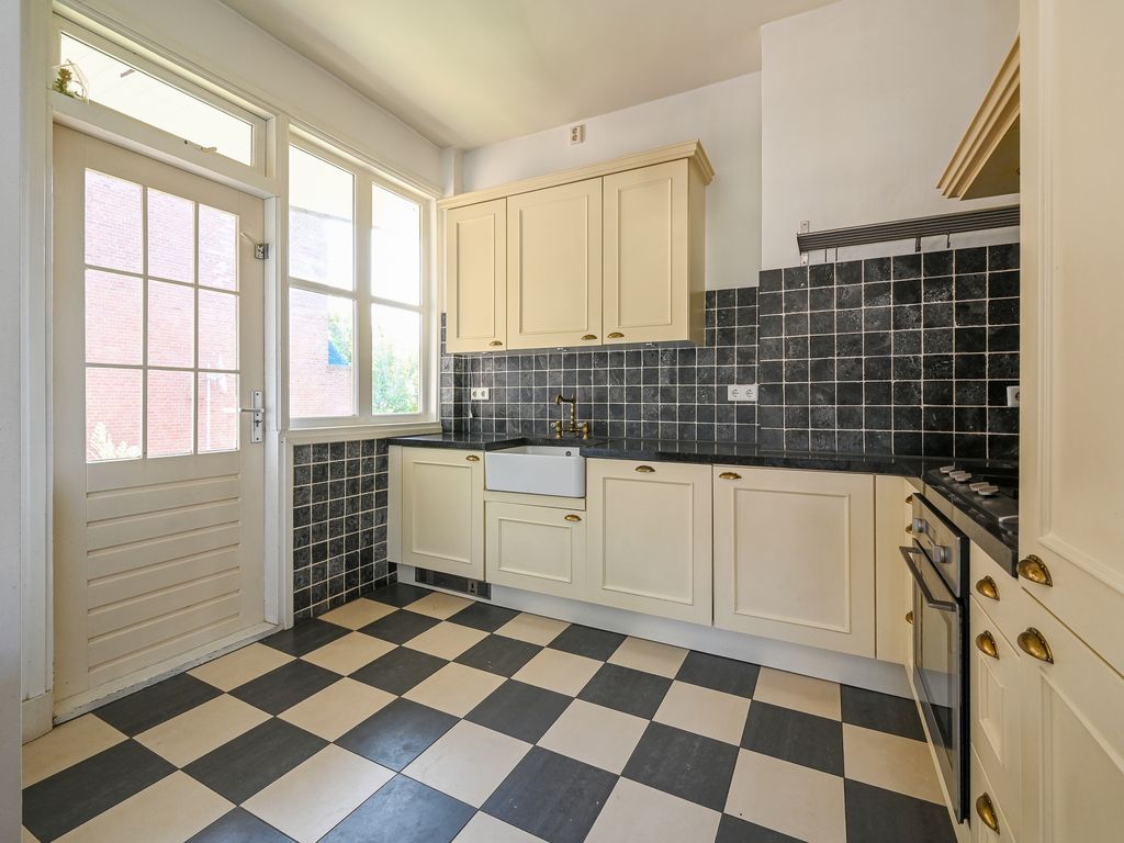 Fahrenheitstraat 599, 'S-GRAVENHAGE