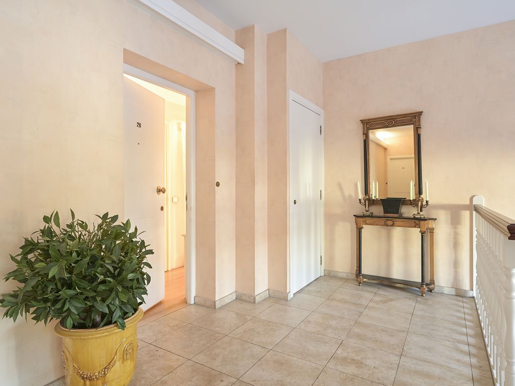 Tapijtweg 28, 'S-GRAVENHAGE