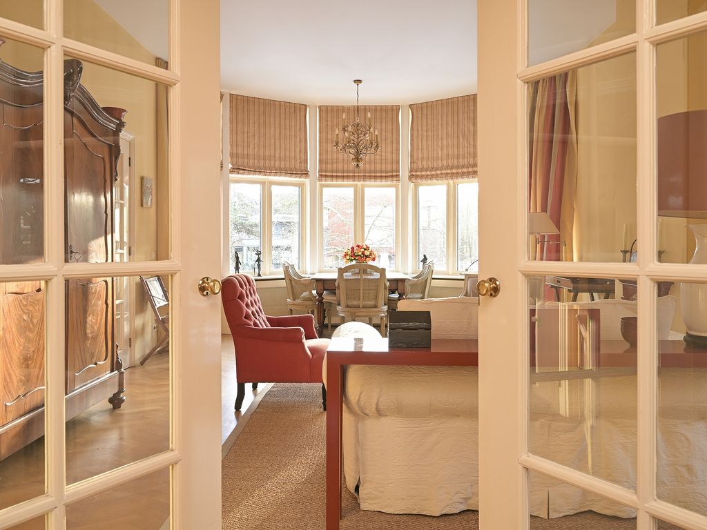 Tapijtweg 28, 'S-GRAVENHAGE