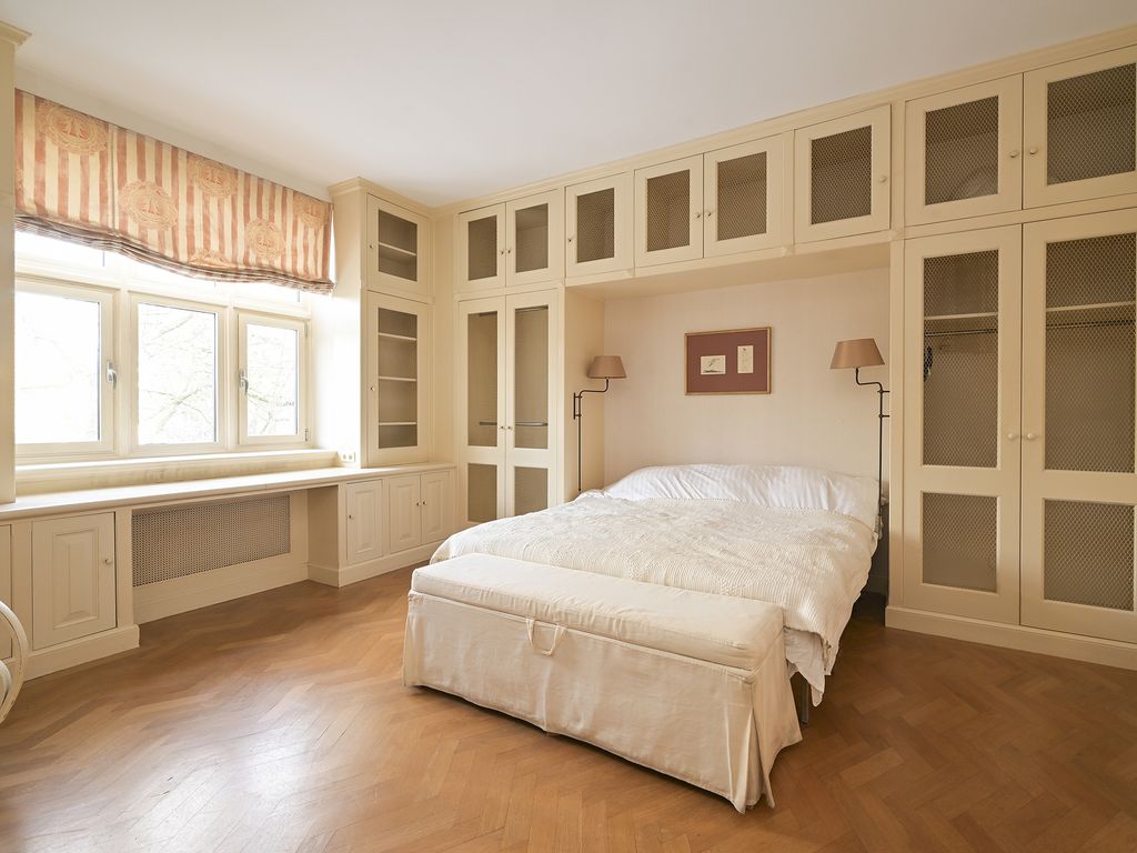 Tapijtweg 28, 'S-GRAVENHAGE