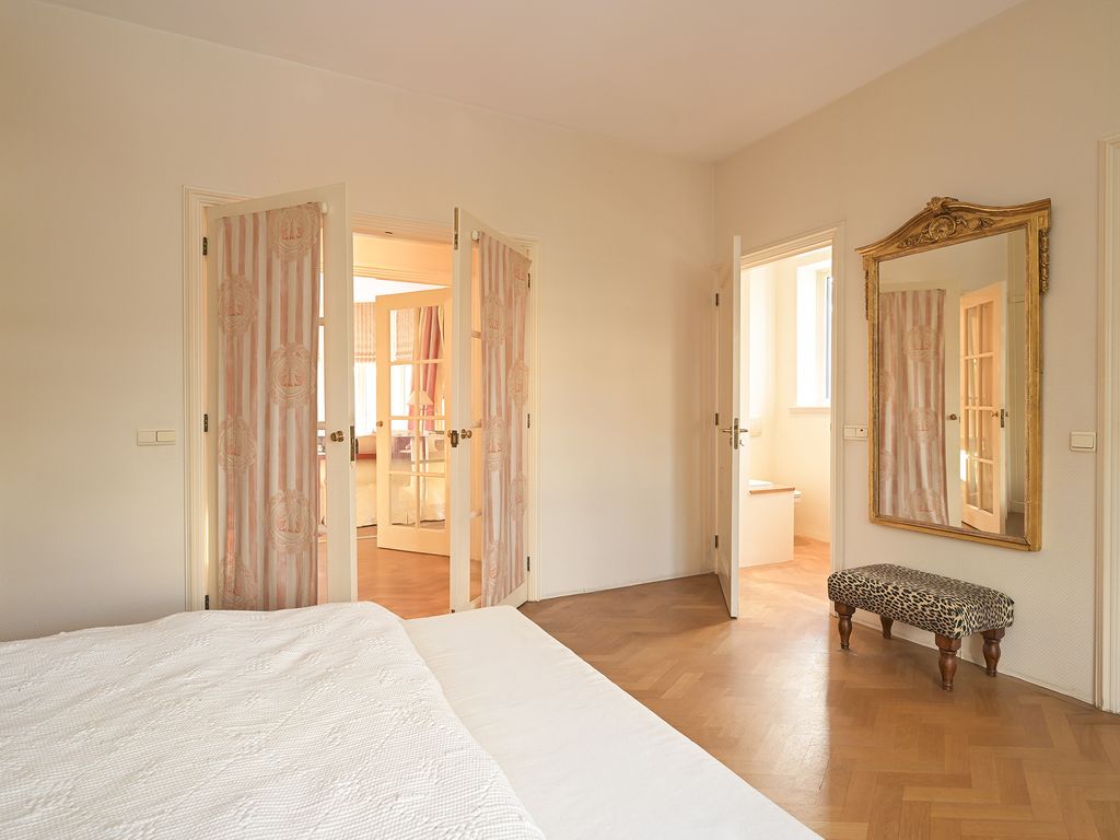 Tapijtweg 28, 'S-GRAVENHAGE