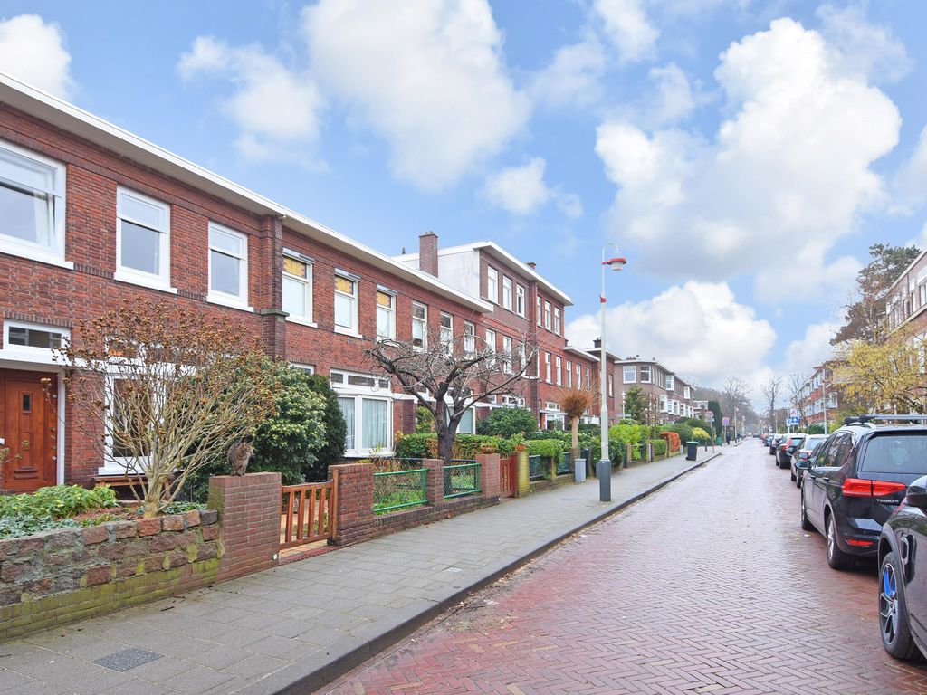 Van Nijenrodestraat 64, 'S-GRAVENHAGE