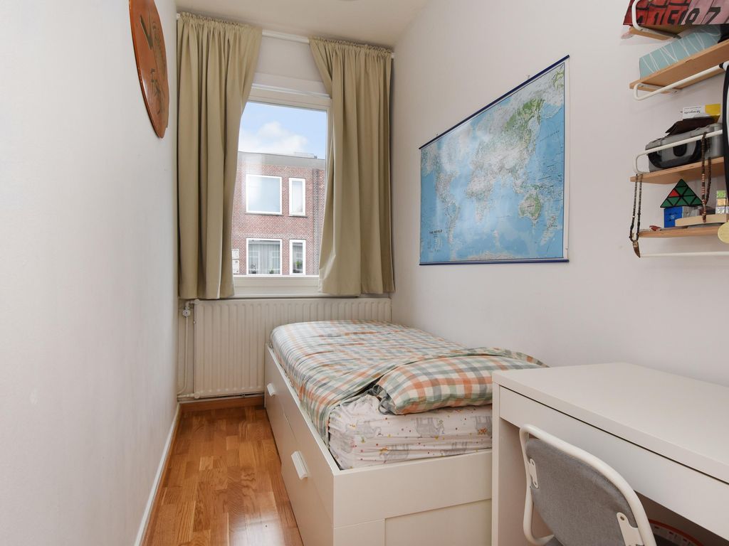 Van Nijenrodestraat 64, 'S-GRAVENHAGE