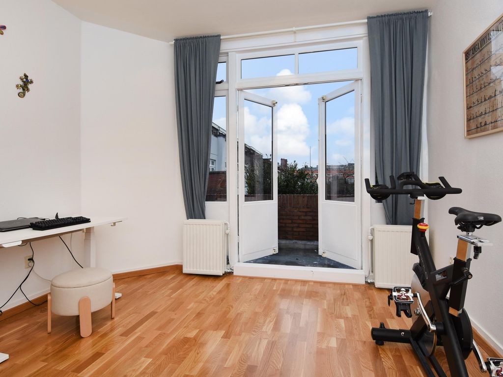 Van Nijenrodestraat 64, 'S-GRAVENHAGE