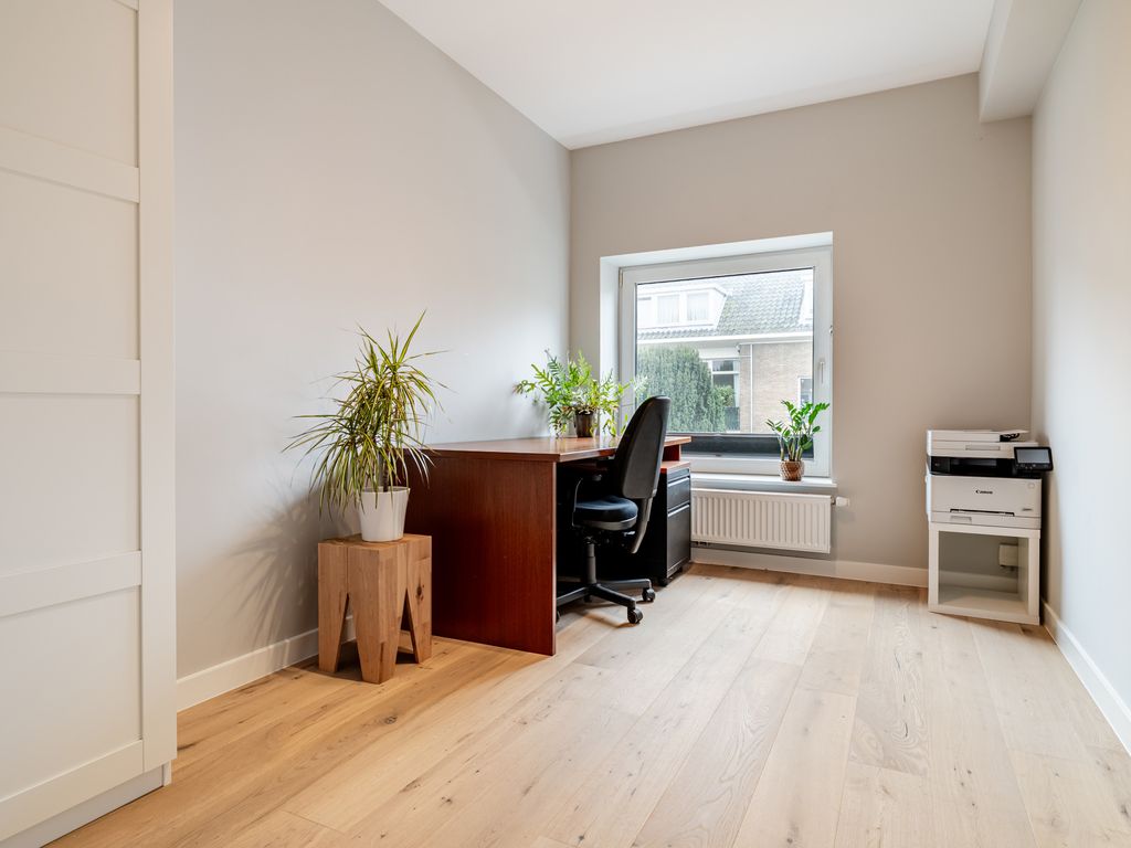 Hanedoesstraat 137, 'S-GRAVENHAGE