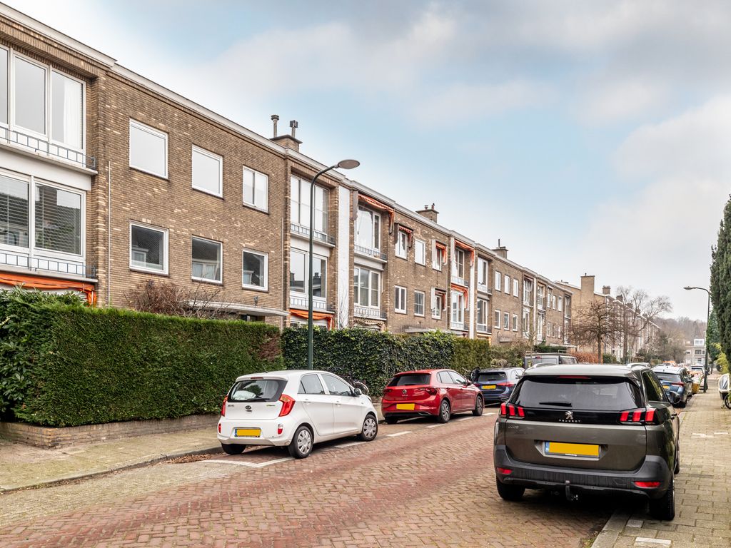 Hanedoesstraat 137, 'S-GRAVENHAGE