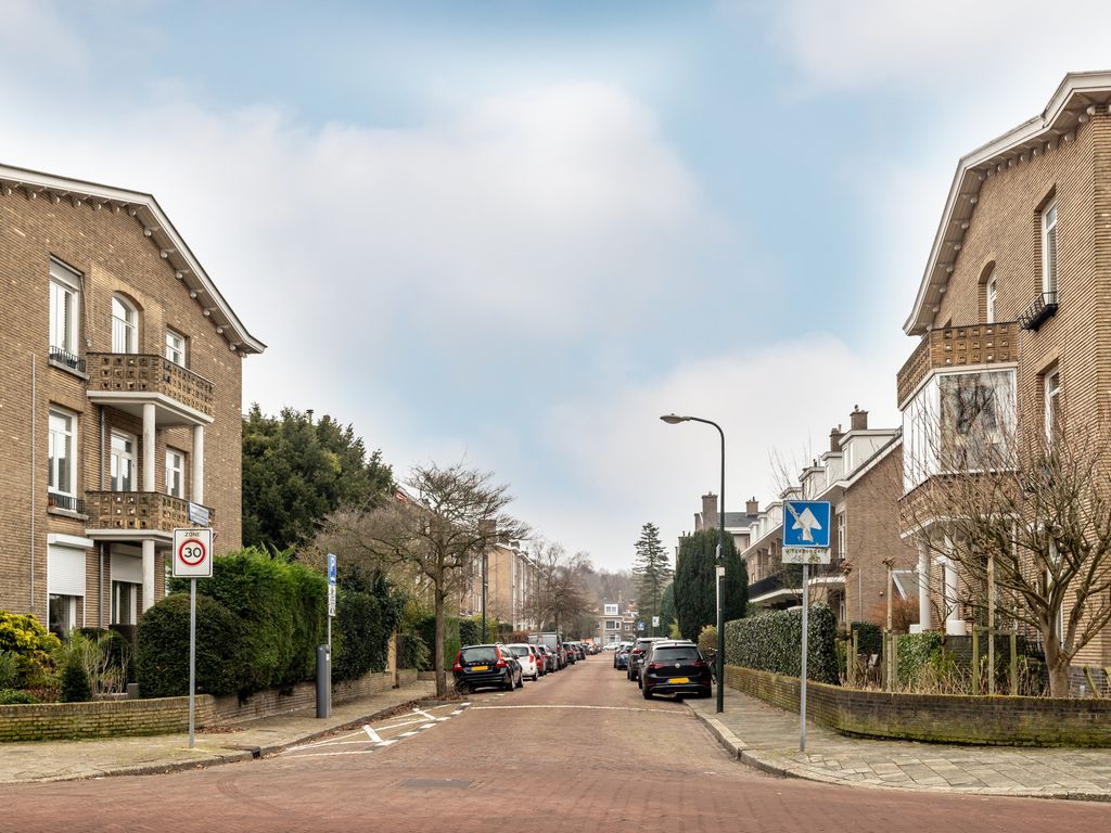 Hanedoesstraat 137, 'S-GRAVENHAGE