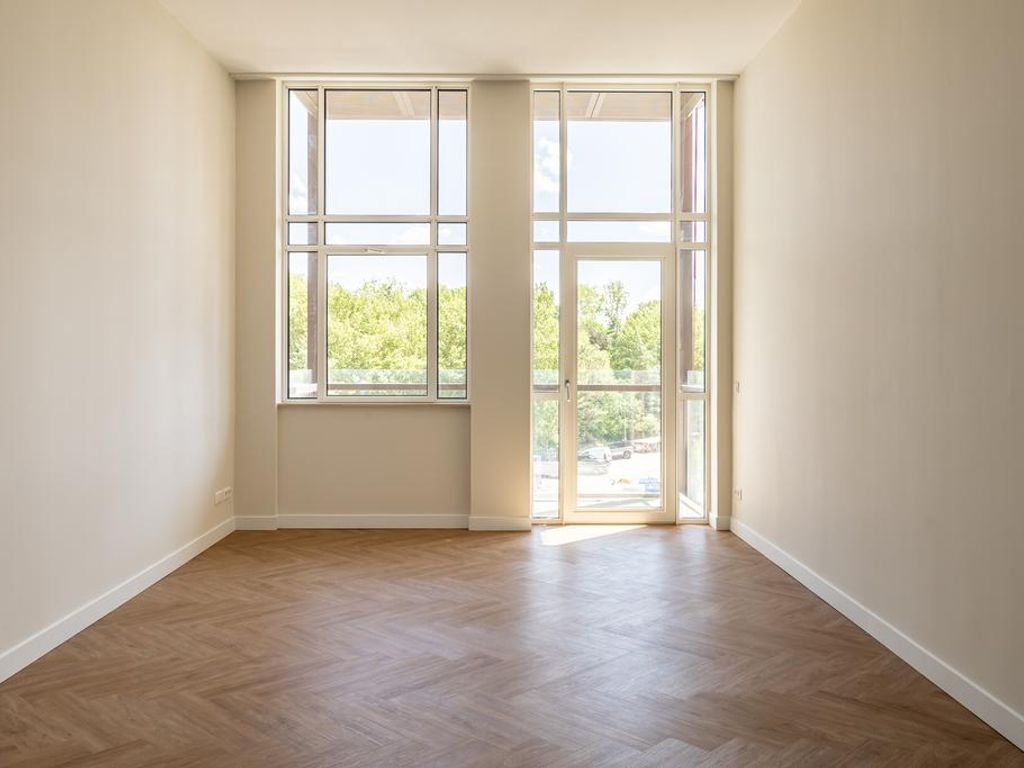 Plesmanweg 401, 'S-GRAVENHAGE