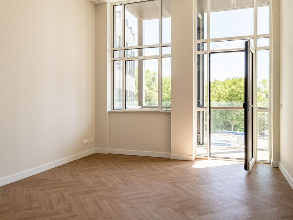 Plesmanweg 401, 'S-GRAVENHAGE