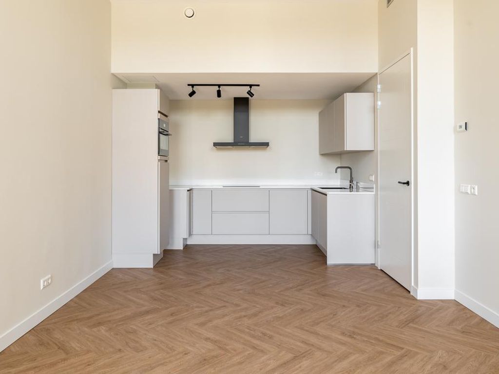 Plesmanweg 401, 'S-GRAVENHAGE