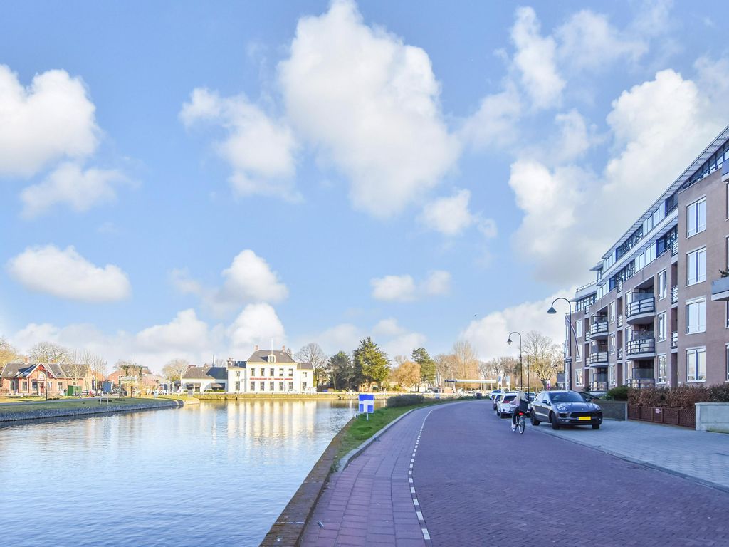 Nassaukade 94, RIJSWIJK