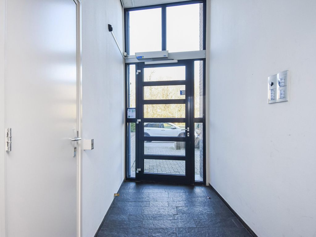 Nassaukade 94, RIJSWIJK