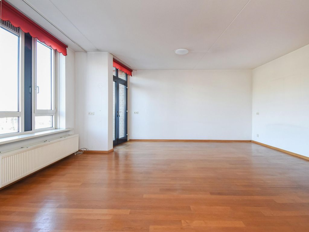 Nassaukade 94, RIJSWIJK