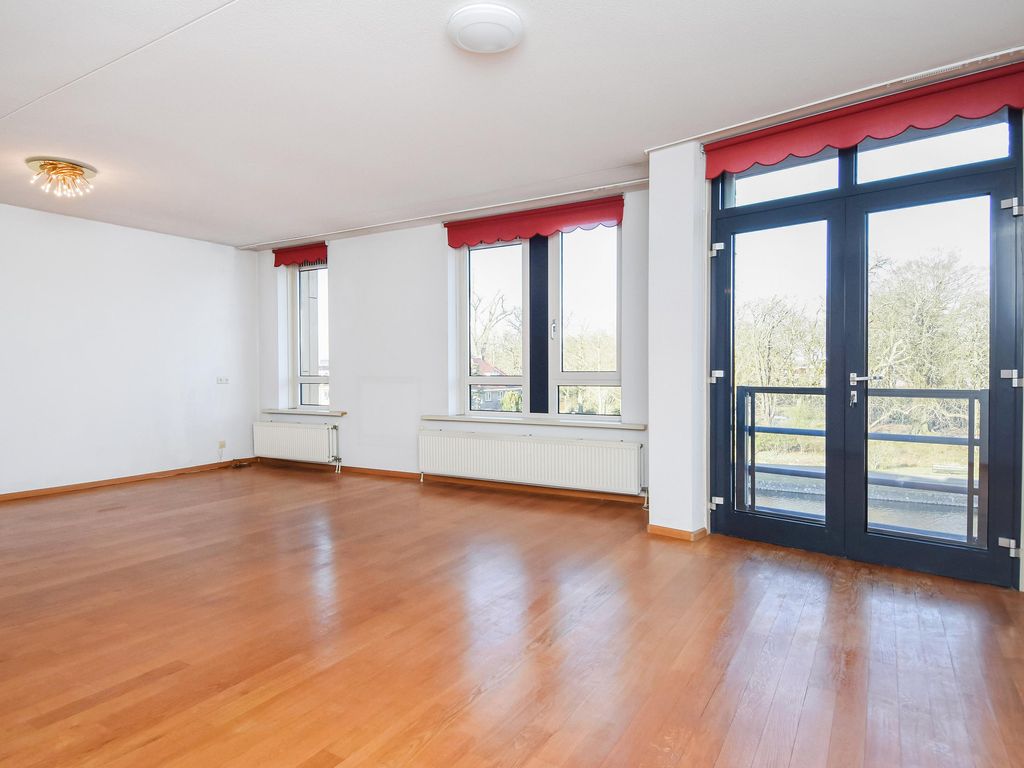 Nassaukade 94, RIJSWIJK