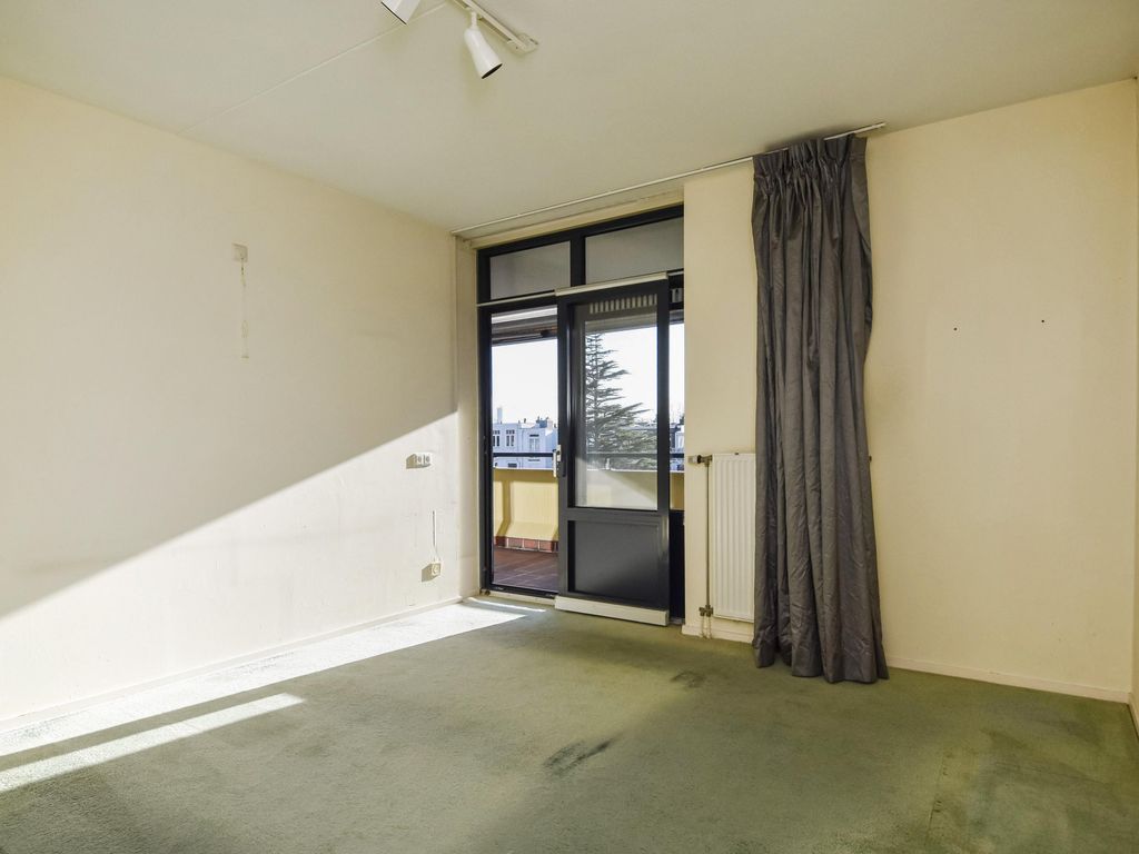 Nassaukade 94, RIJSWIJK