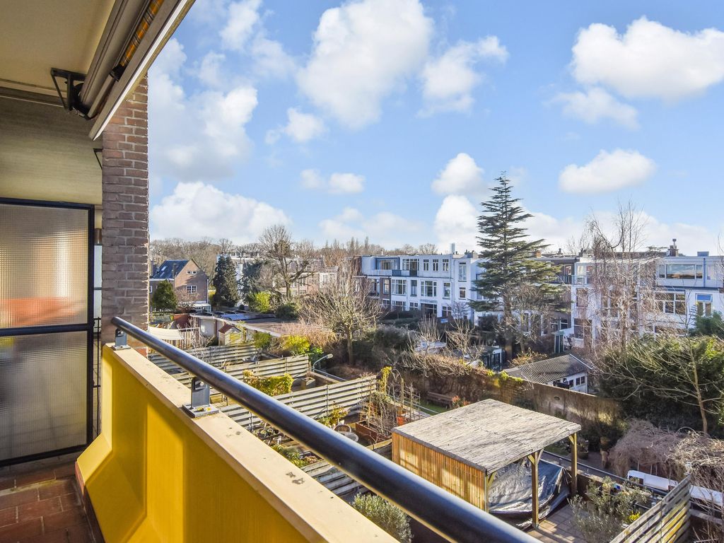 Nassaukade 94, RIJSWIJK