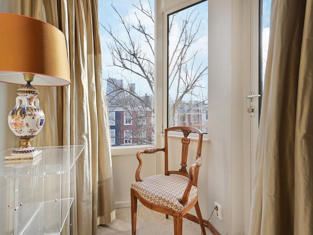 Houtweg 80, 'S-GRAVENHAGE