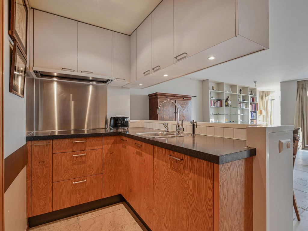 Houtweg 80, 'S-GRAVENHAGE