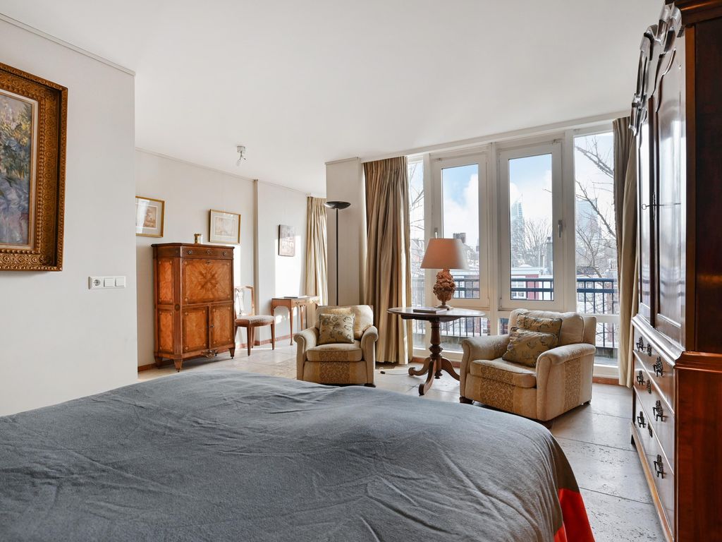 Houtweg 80, 'S-GRAVENHAGE