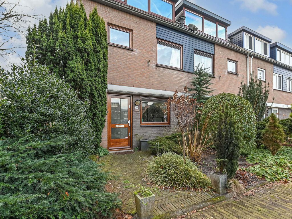 Hogeland 30, LEIDSCHENDAM