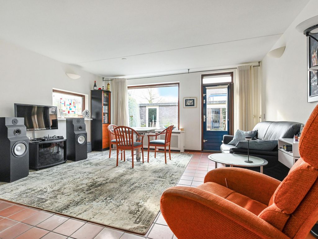 Hogeland 30, LEIDSCHENDAM