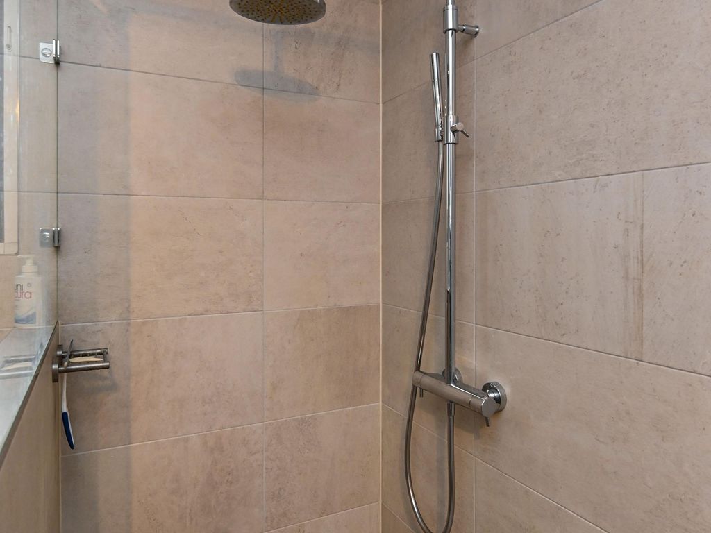 Hogeland 30, LEIDSCHENDAM