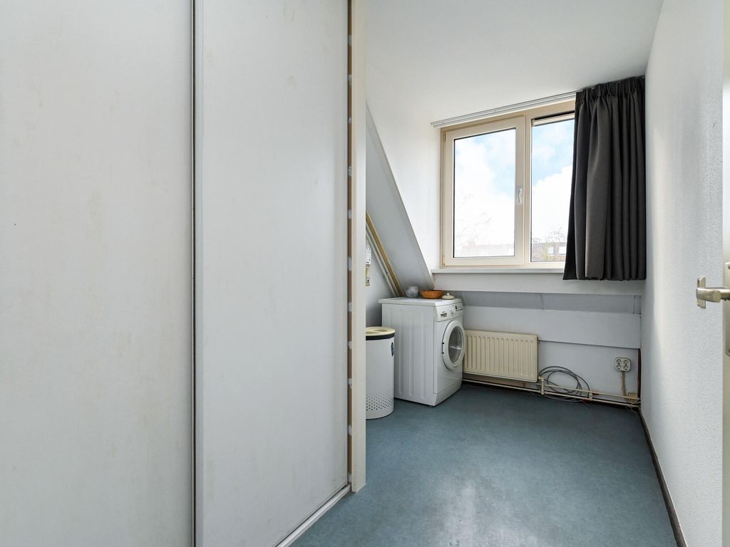 Hogeland 30, LEIDSCHENDAM