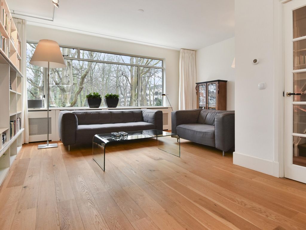 Van der Aastraat 28, 'S-GRAVENHAGE