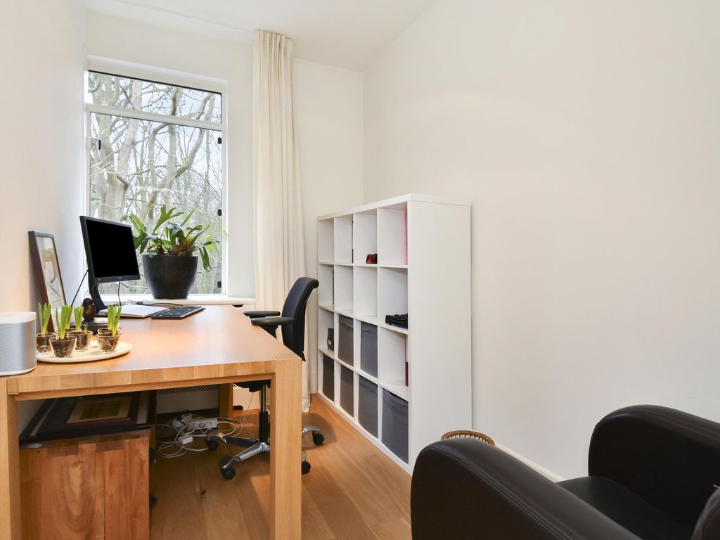 Van der Aastraat 28, 'S-GRAVENHAGE