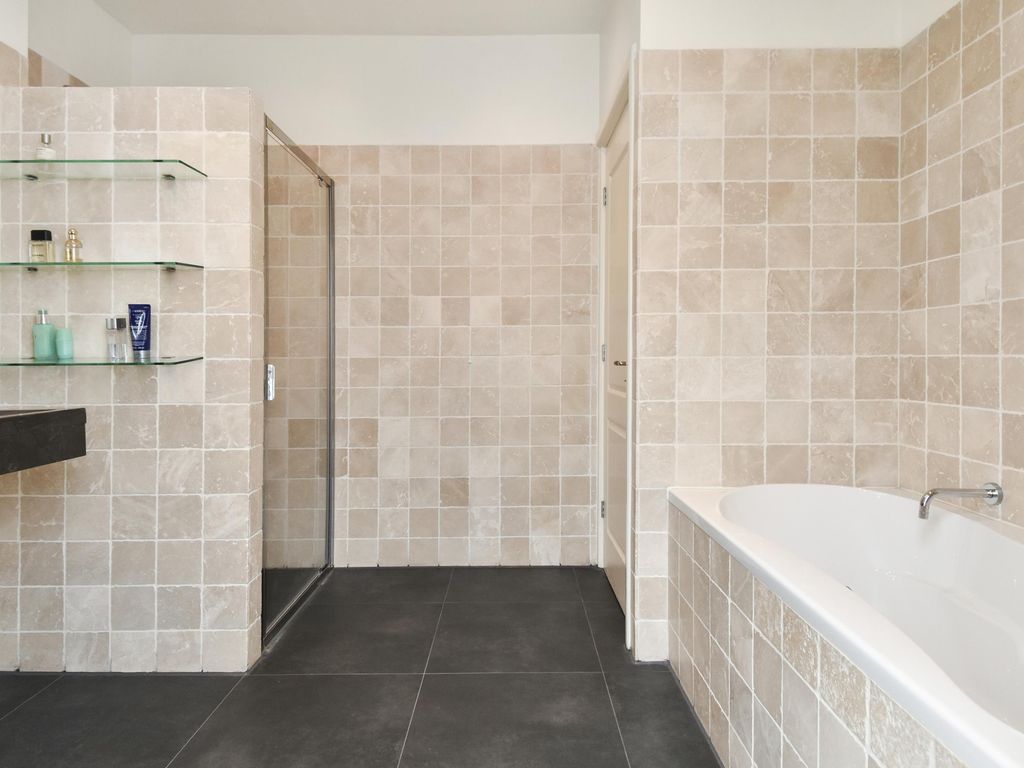 Van der Aastraat 28, 'S-GRAVENHAGE