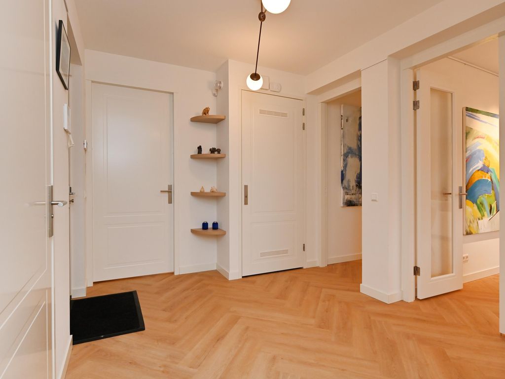 Koninginnegracht 92B, 'S-GRAVENHAGE