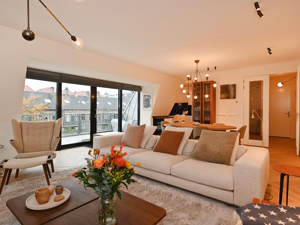 Koninginnegracht 92B, 'S-GRAVENHAGE