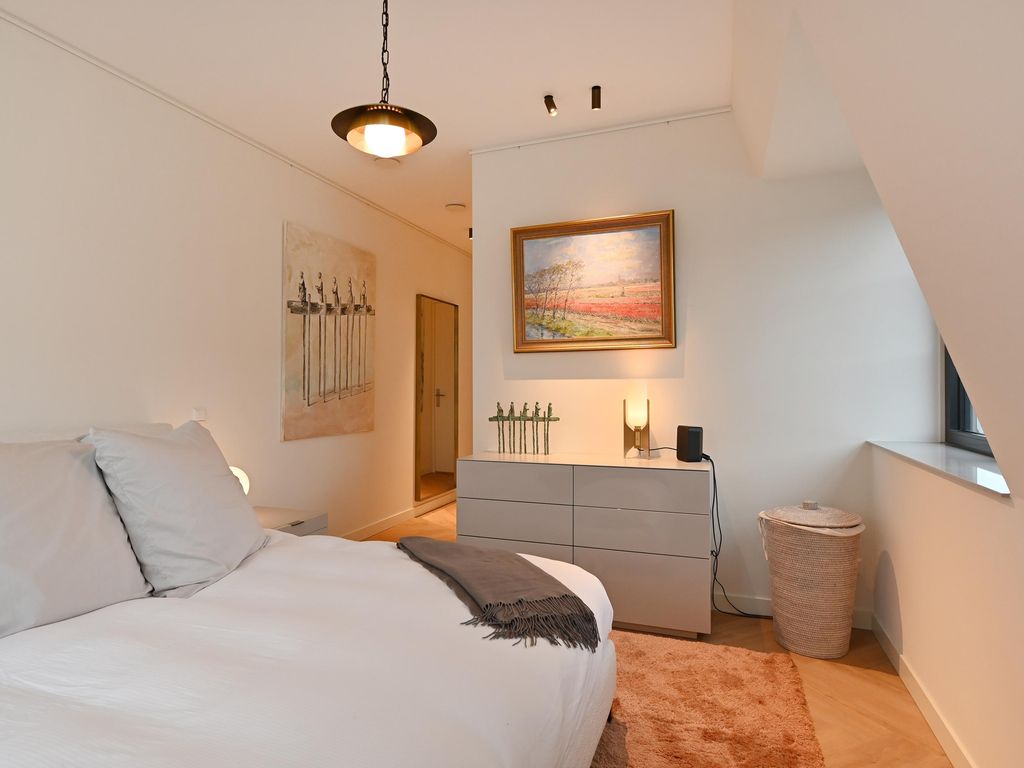 Koninginnegracht 92B, 'S-GRAVENHAGE