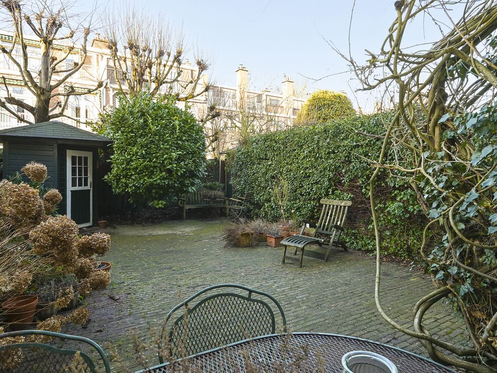 Ruychrocklaan 136, 'S-GRAVENHAGE