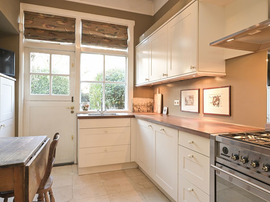 Ruychrocklaan 136, 'S-GRAVENHAGE