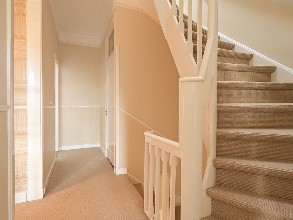 Ruychrocklaan 136, 'S-GRAVENHAGE