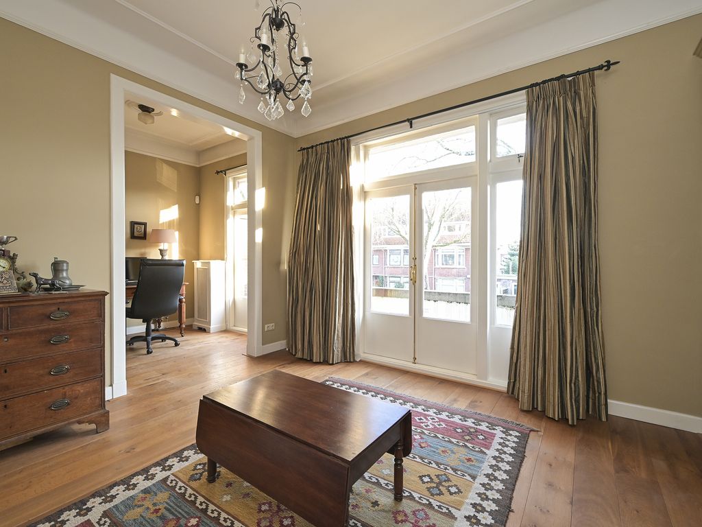 Ruychrocklaan 136, 'S-GRAVENHAGE