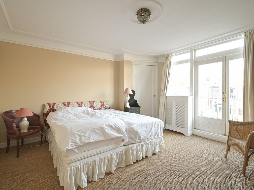 Ruychrocklaan 136, 'S-GRAVENHAGE