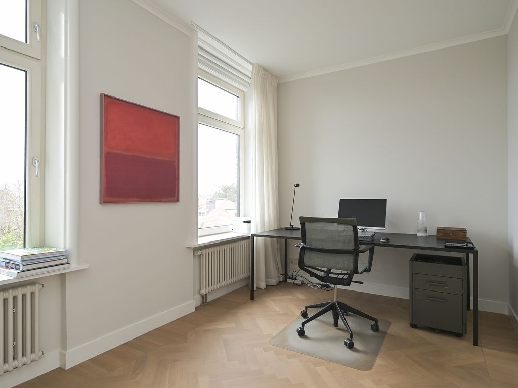 Catsheuvel 105, 'S-GRAVENHAGE