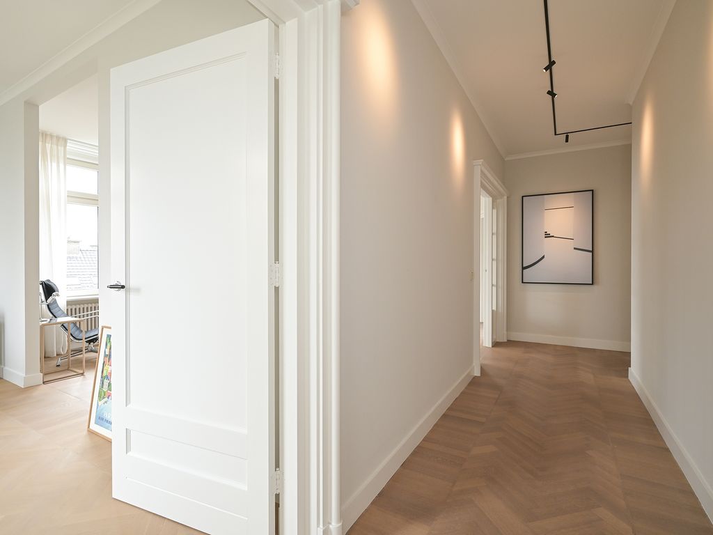 Catsheuvel 105, 'S-GRAVENHAGE