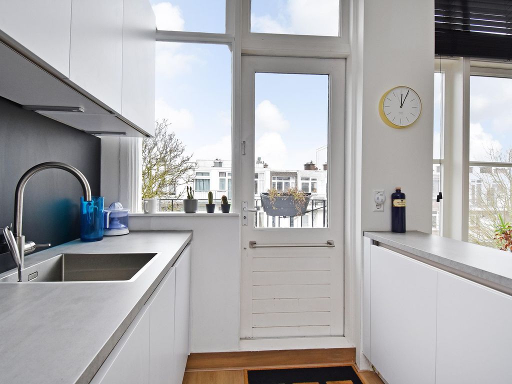 Usselincxstraat 68, 'S-GRAVENHAGE