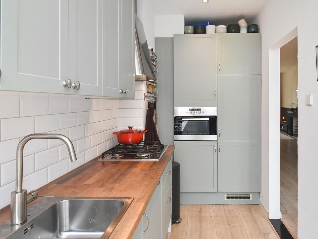 van de Wateringelaan 37, VOORBURG